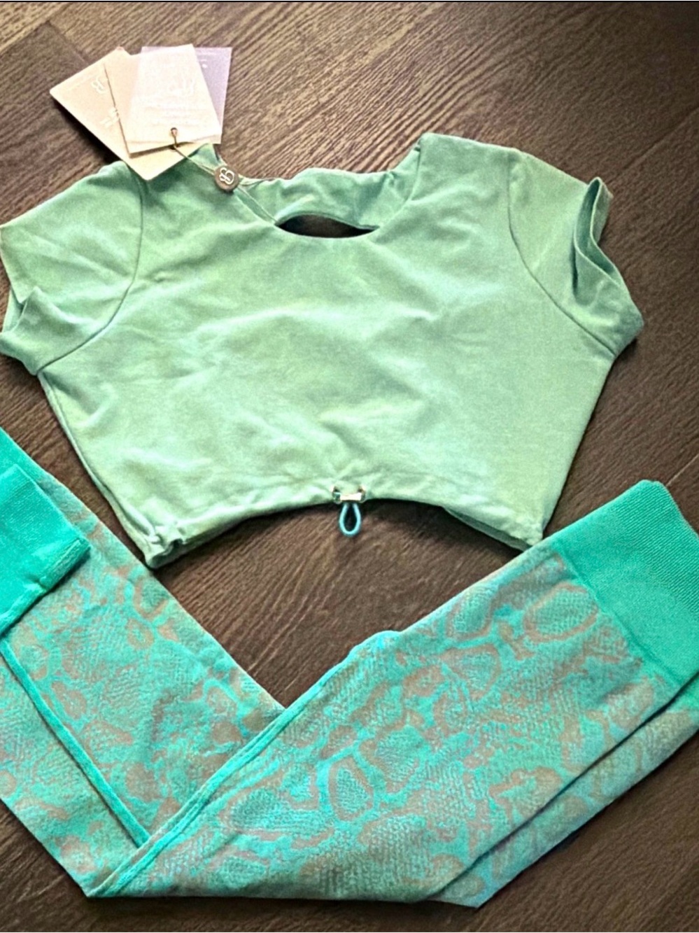 Bombshell sportswear Top and Leggings Set - teal Green